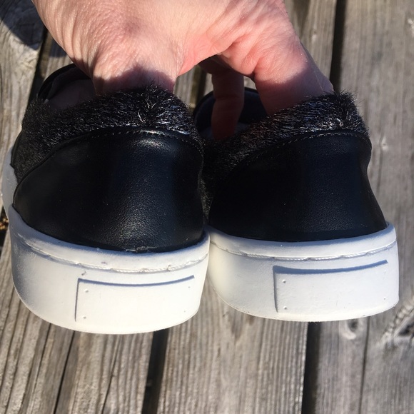 5️⃣🌟! Luichiny Silver Fur Sneakers! NEW! - Picture 6 of 8